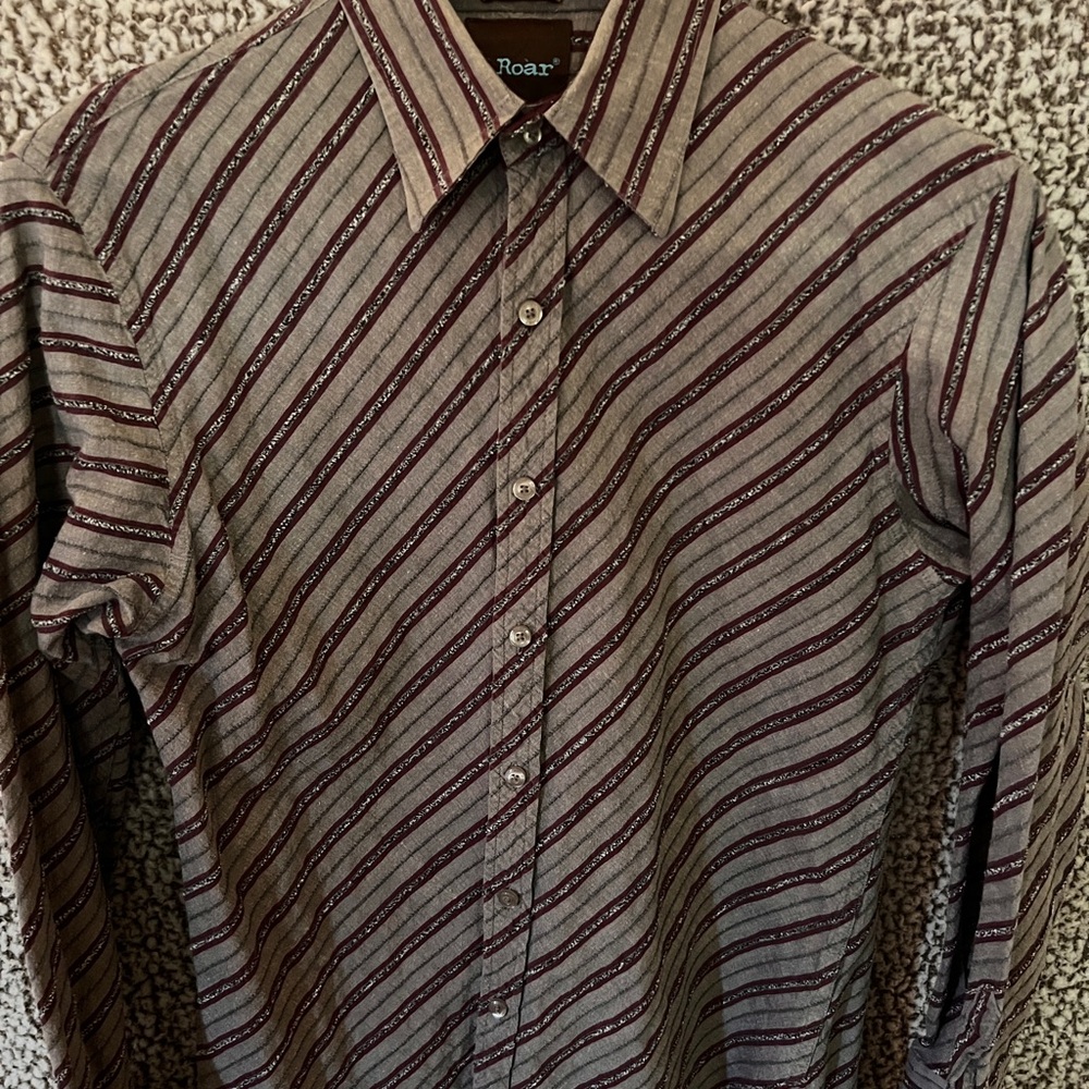 Roar Men's Gray Striped Shirt